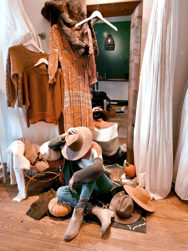 The Purge: 4 Simple Steps to Clean Out Your Closet and Discover Your Unique Style