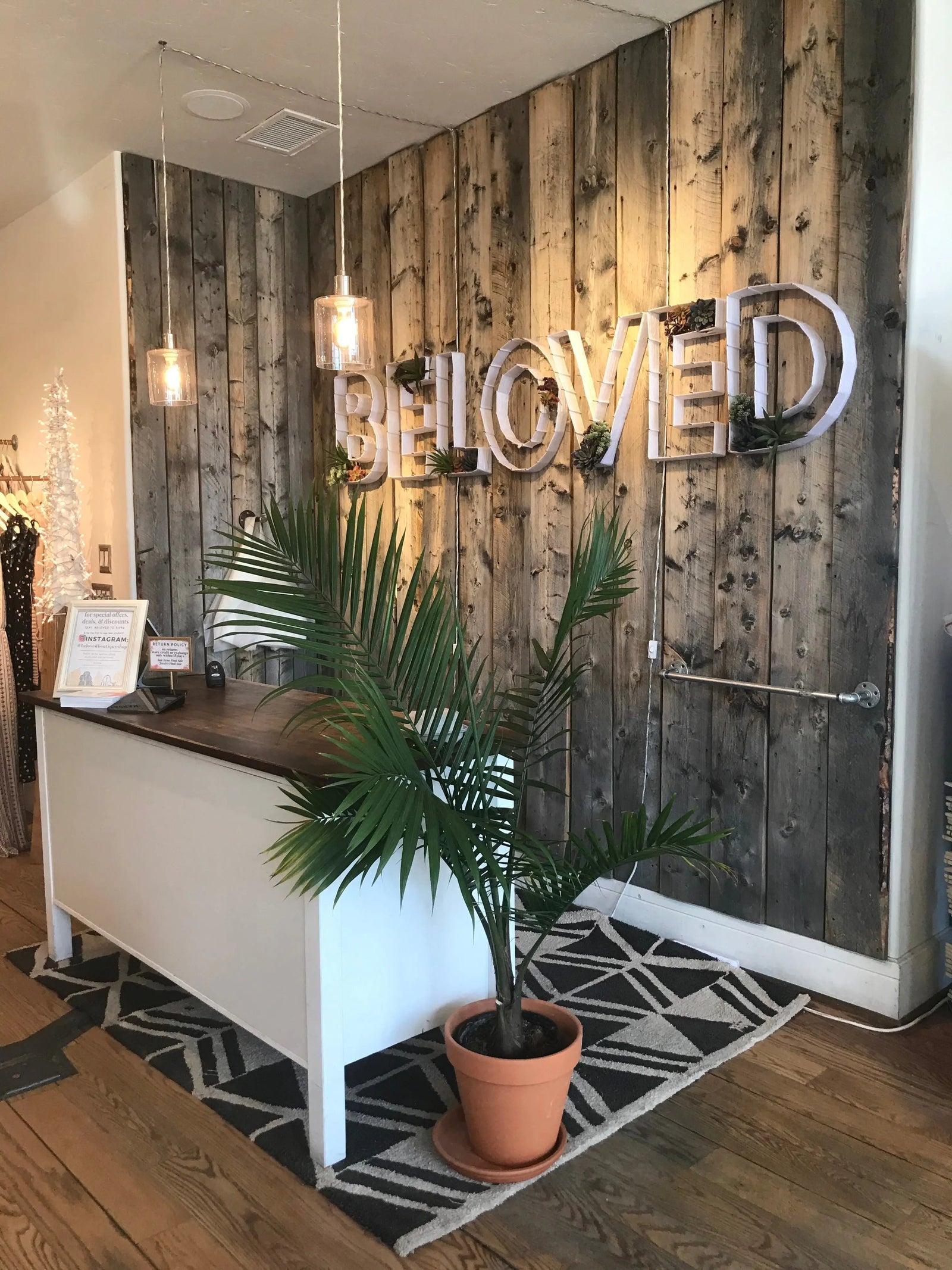 Women's Fashion Boutique 101: How a Boutique is Different than a Clothing Store - Beloved Boutique