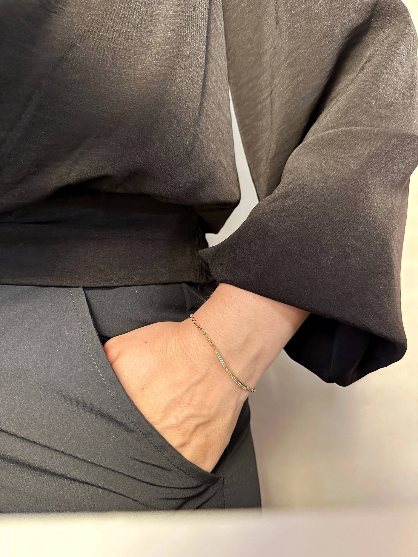 18k Gold Filled 2mm CZ Bar Bracelet GoldFi