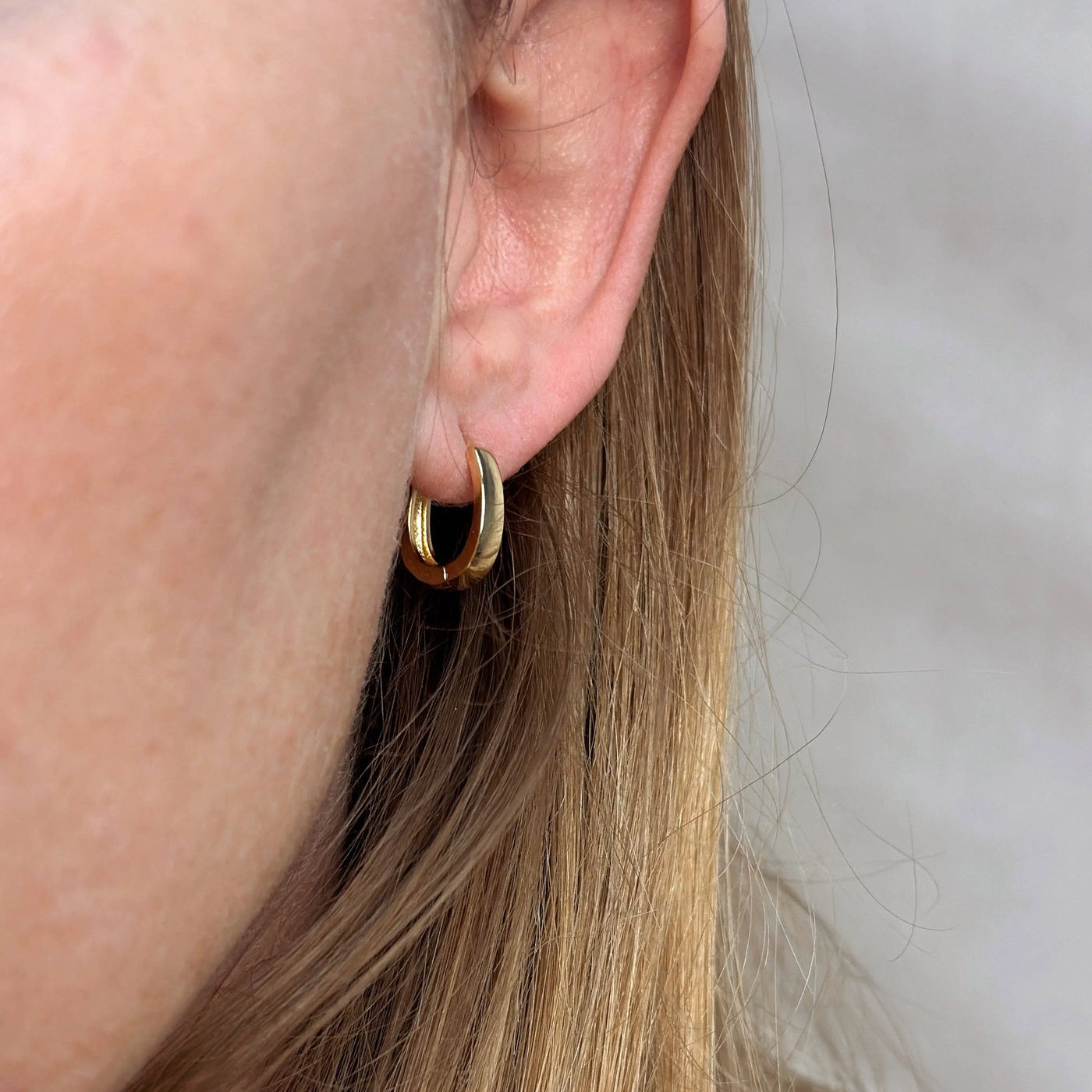 18k Gold Filled Slightly Oval Shape Polished Hoop Earrings GoldFi