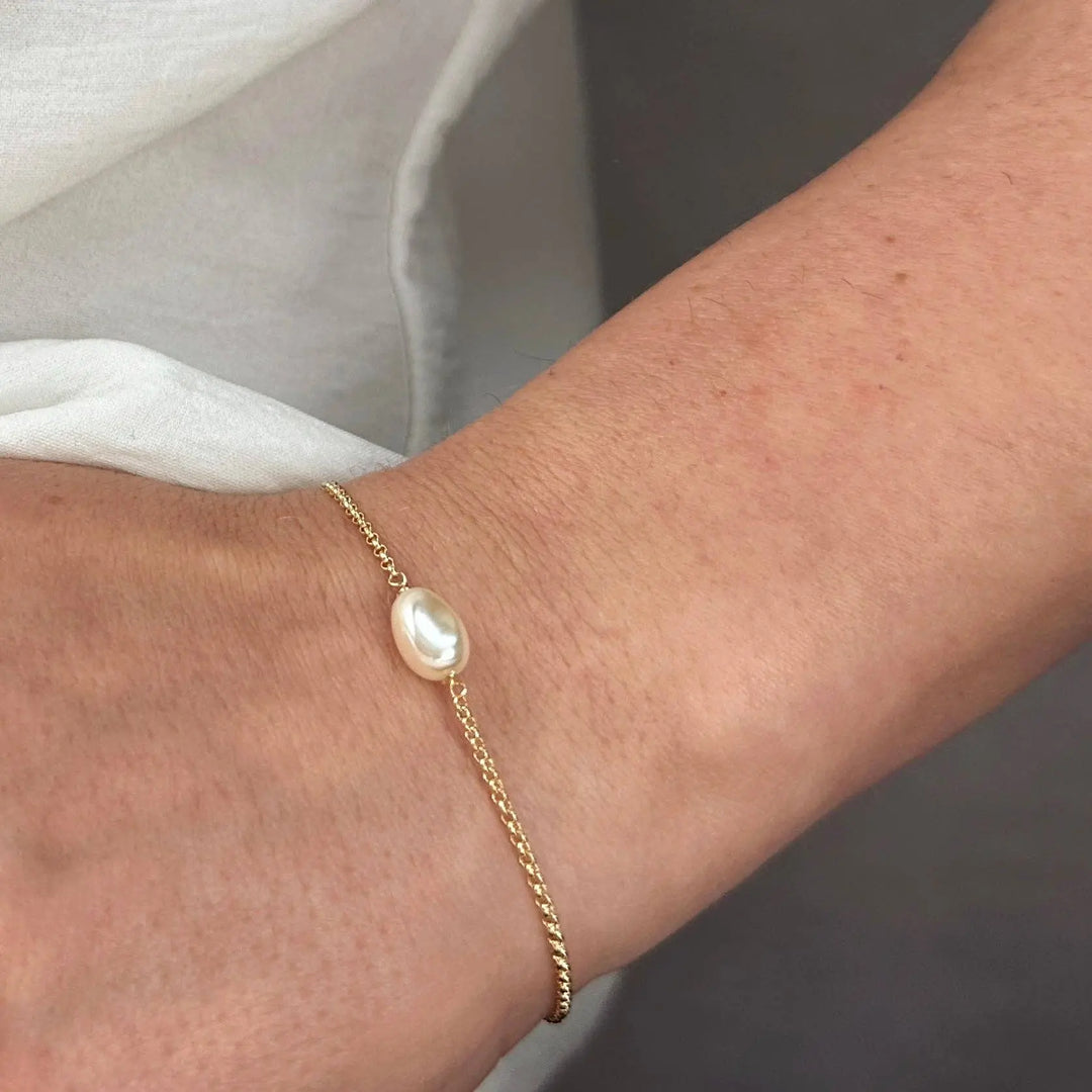 18k Gold Filled Solitaire Baroque Pearl Bracelet GoldFi