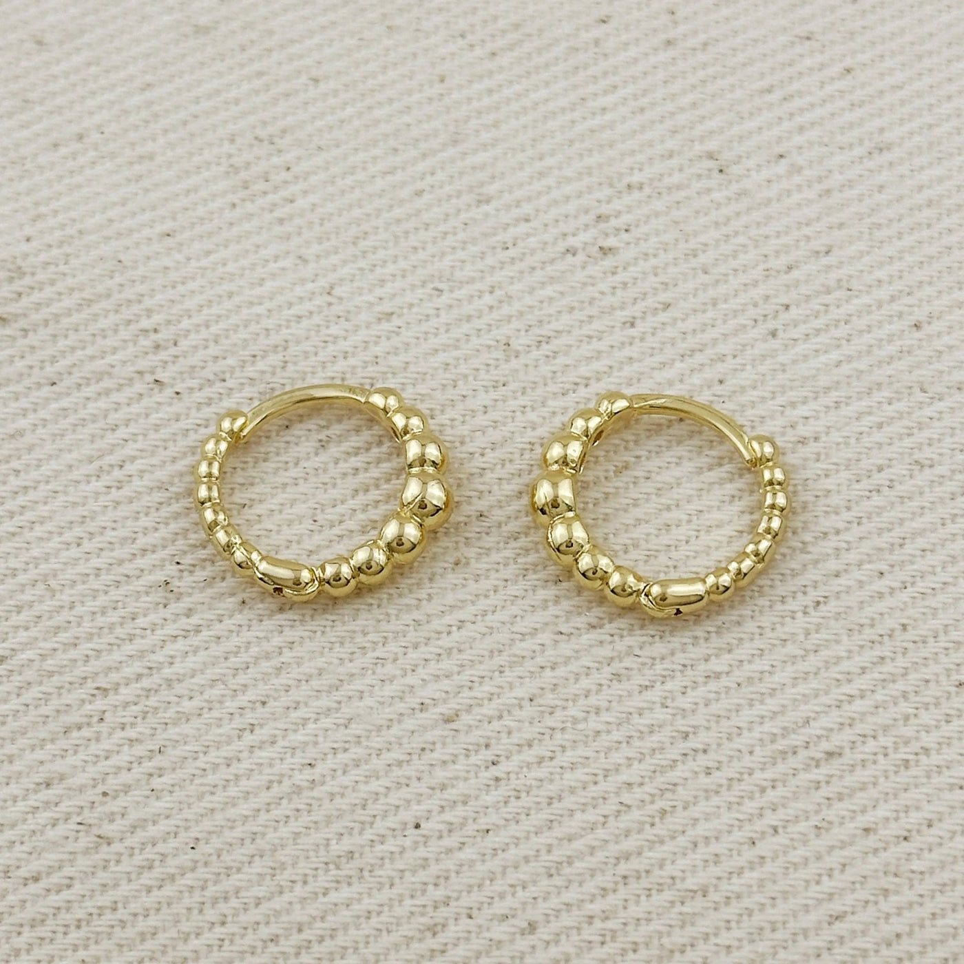 18k Gold Filled 15mm Gradient Beaded Clicker Hoop Earrings - Beloved Boutique