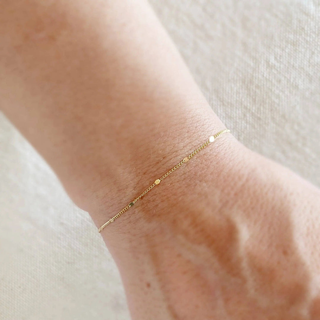 18k Gold Filled 1mm Curb Bracelet With Pressed Details - Beloved Boutique