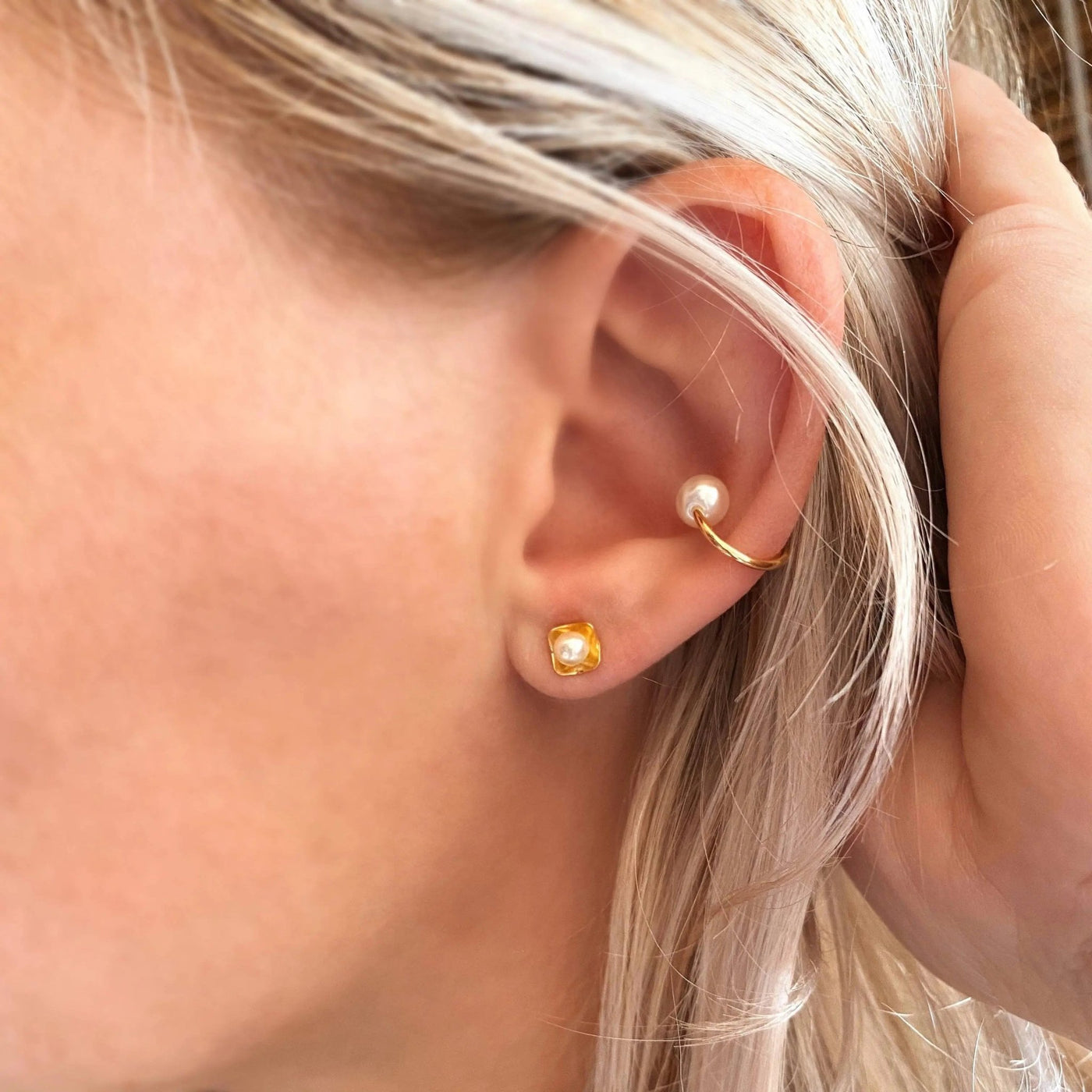 18k Gold Filled 4mm Simulated Pearl Stud - Beloved Boutique