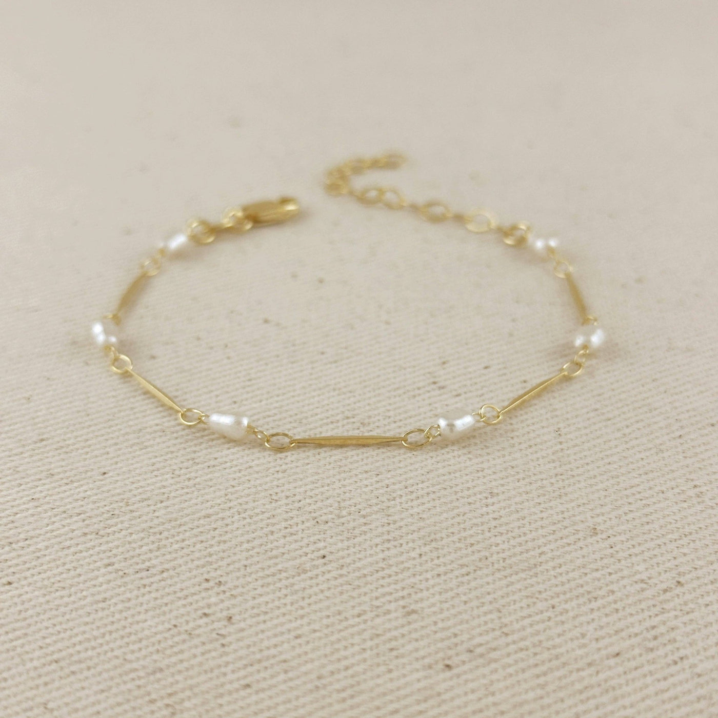 18k Gold Filled Pearl Bead & Straw Bracelet - Beloved Boutique