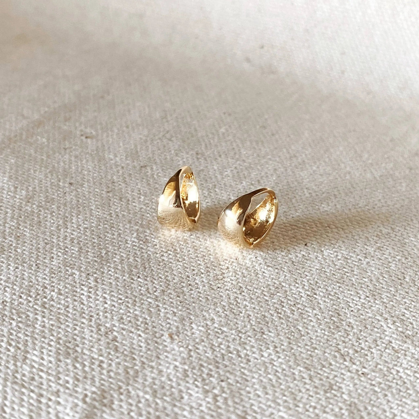18k Gold Filled Polished Clicker Hoop Earrings - Beloved Boutique