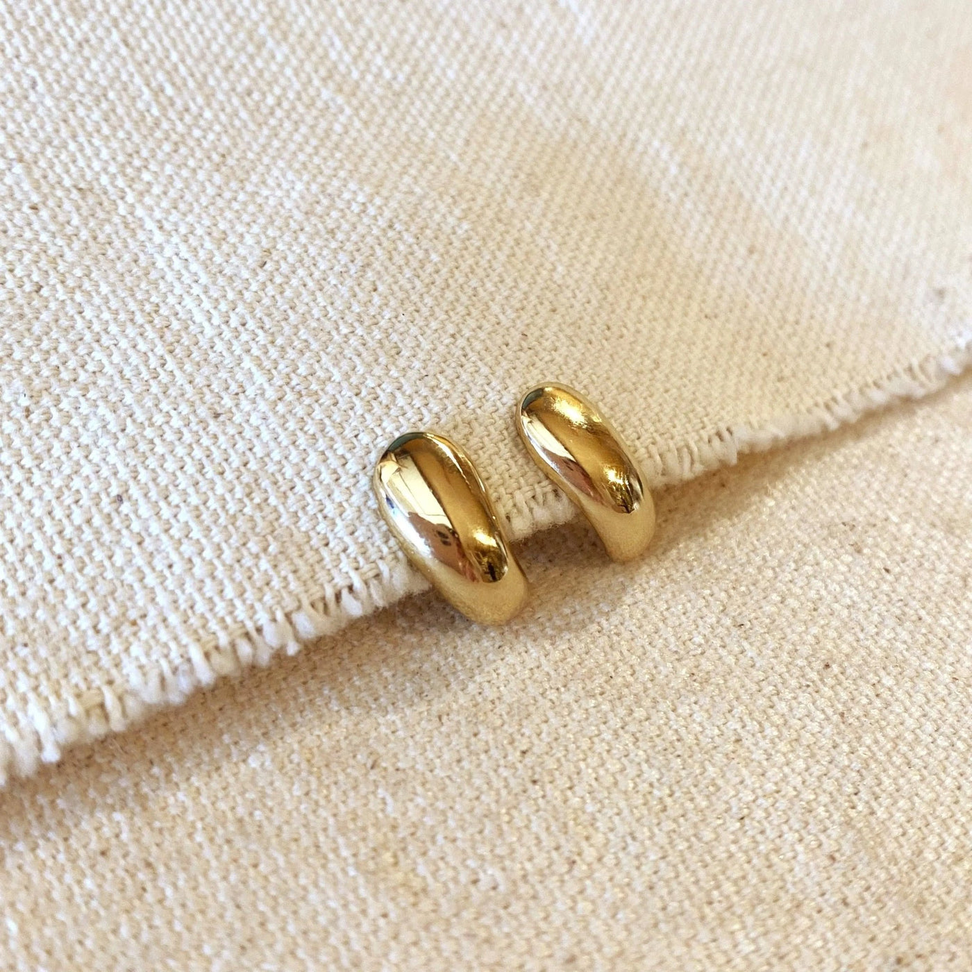 18k Gold Filled Polished Curved Stud Earrings - Beloved Boutique