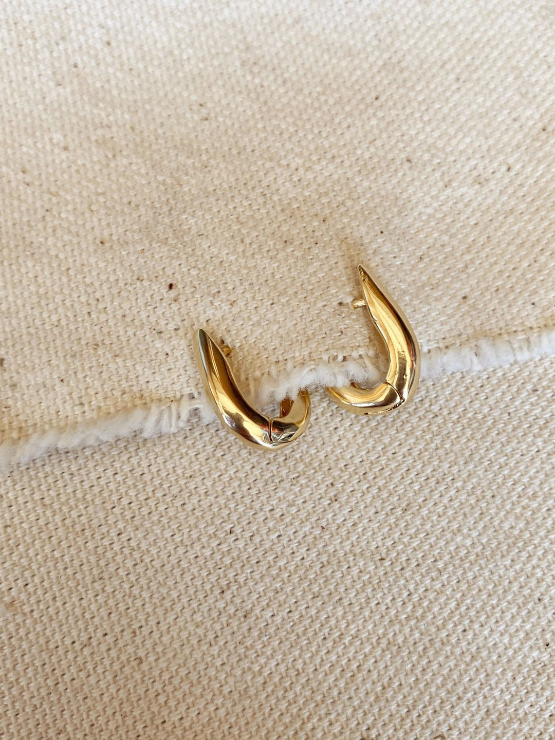 18k Gold Filled U Shaped Hoop Earrings - Beloved Boutique