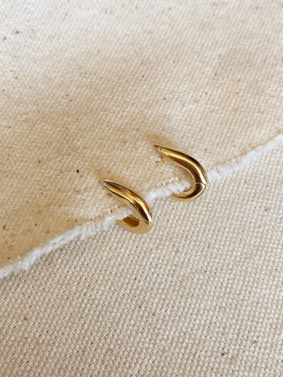18k Gold Filled U Shaped Hoop Earrings - Beloved Boutique