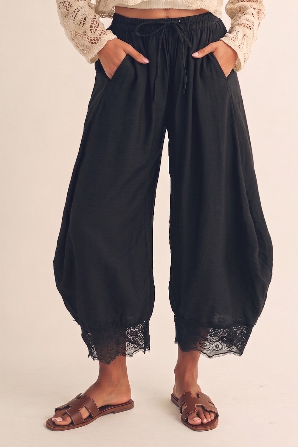 Cove Lace Trim Barrel Pant