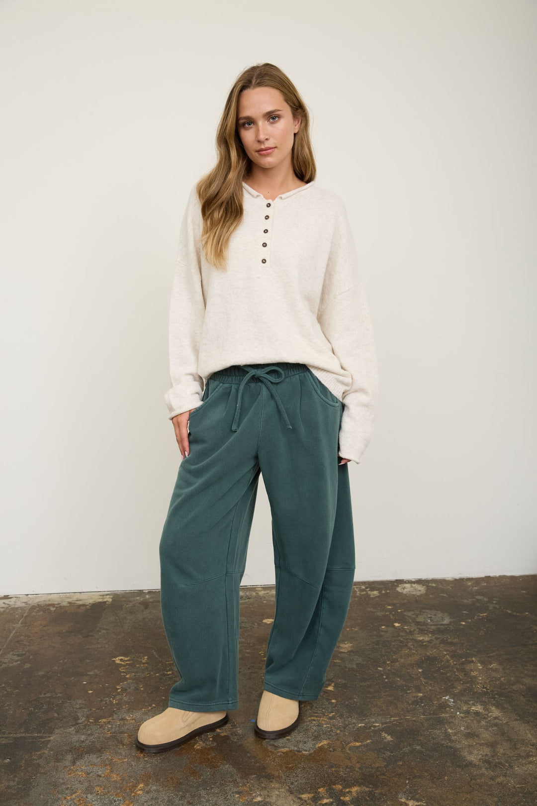 Dahlia Barrel Sweatpants