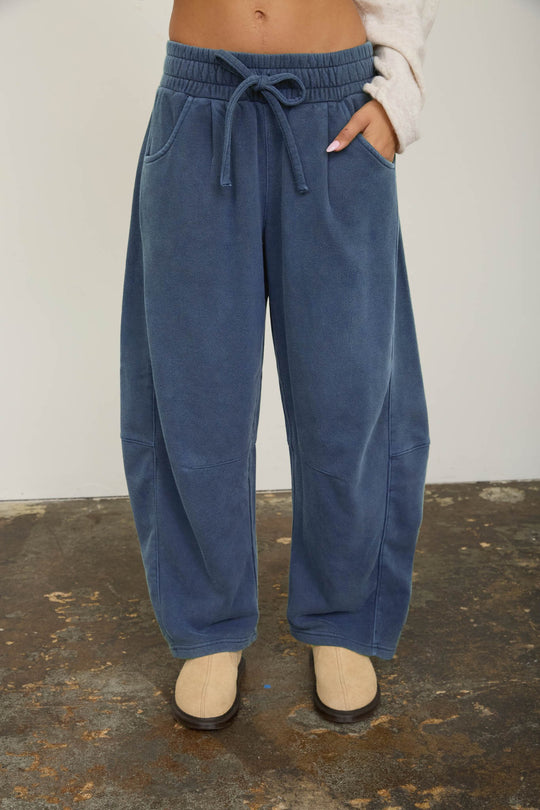 Dahlia Barrel Sweatpants