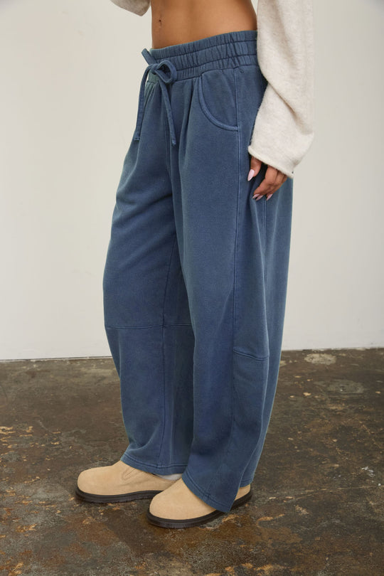 Dahlia Barrel Sweatpants