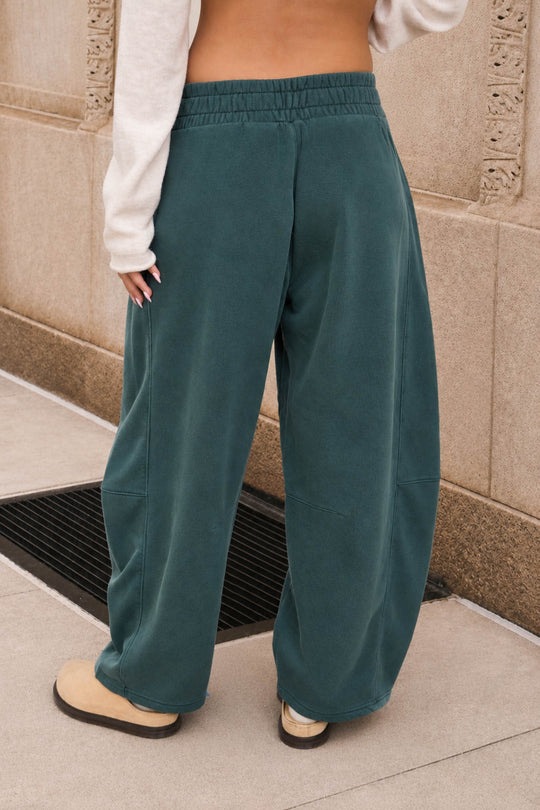 Dahlia Barrel Sweatpants