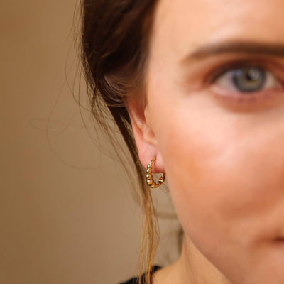 18k Gold Filled 15mm Gradient Beaded Clicker Hoop Earrings GoldFi