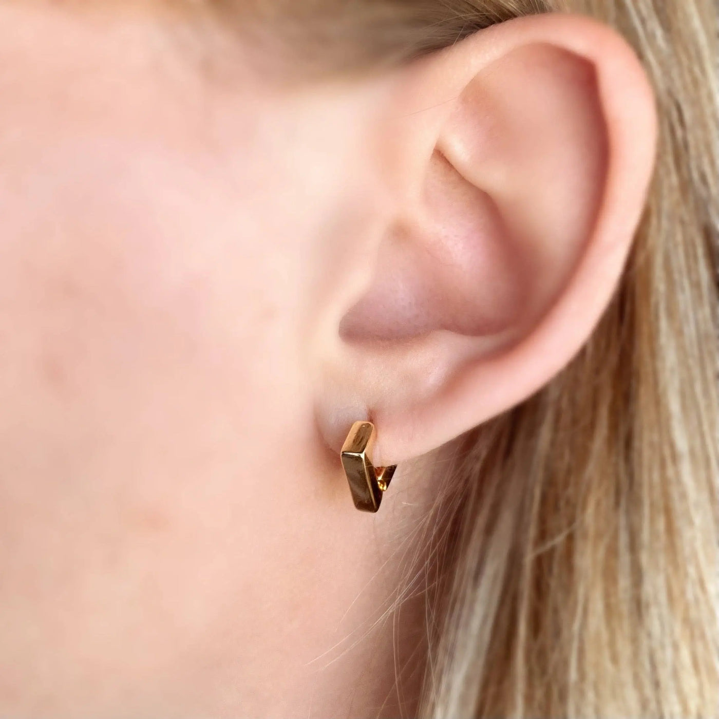 18k Gold Filled Diamond Shaped Clicker Earrings GoldFi