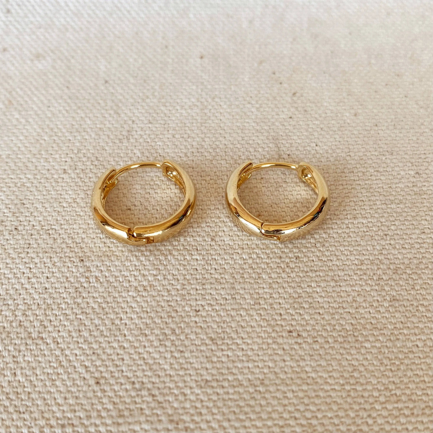 18k Gold Filled Plain Clicker Hoop Earrings GoldFi