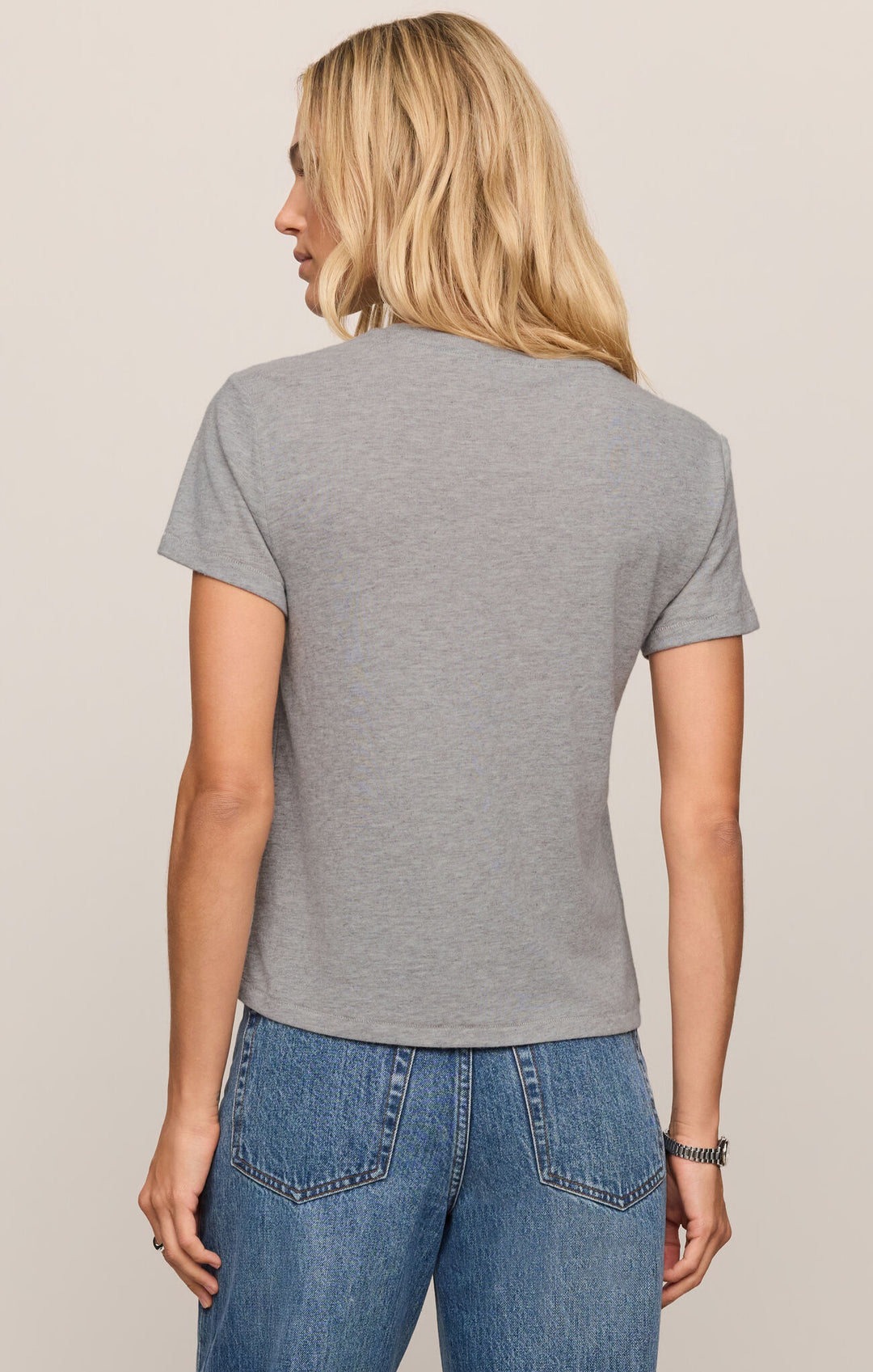 Tourist Tee - Beloved Boutique 