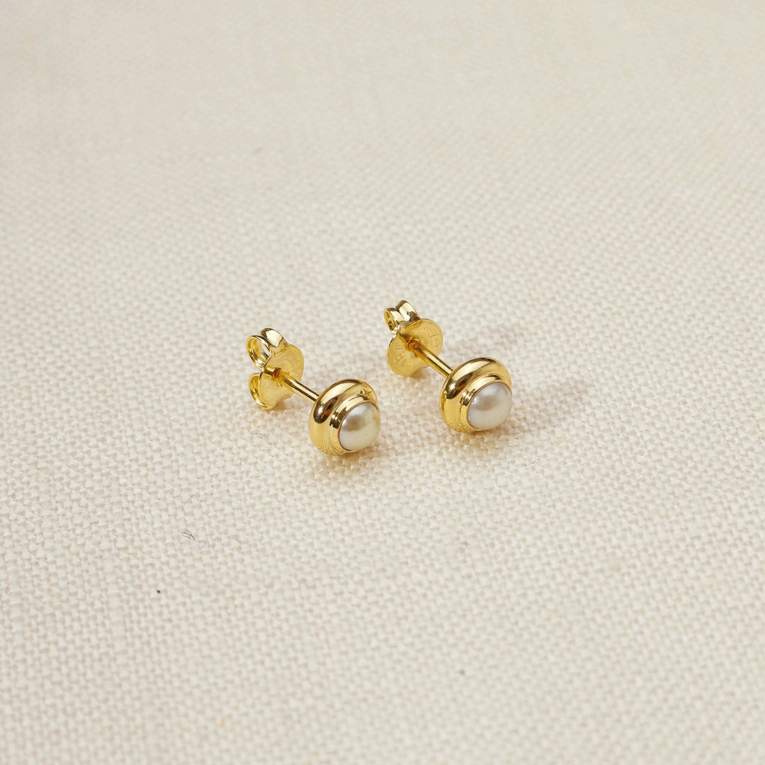 18k Gold Filled Pearl Stud With Bezel Around