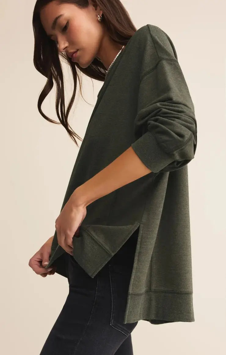 Modern Weekender Top - Beloved Boutique