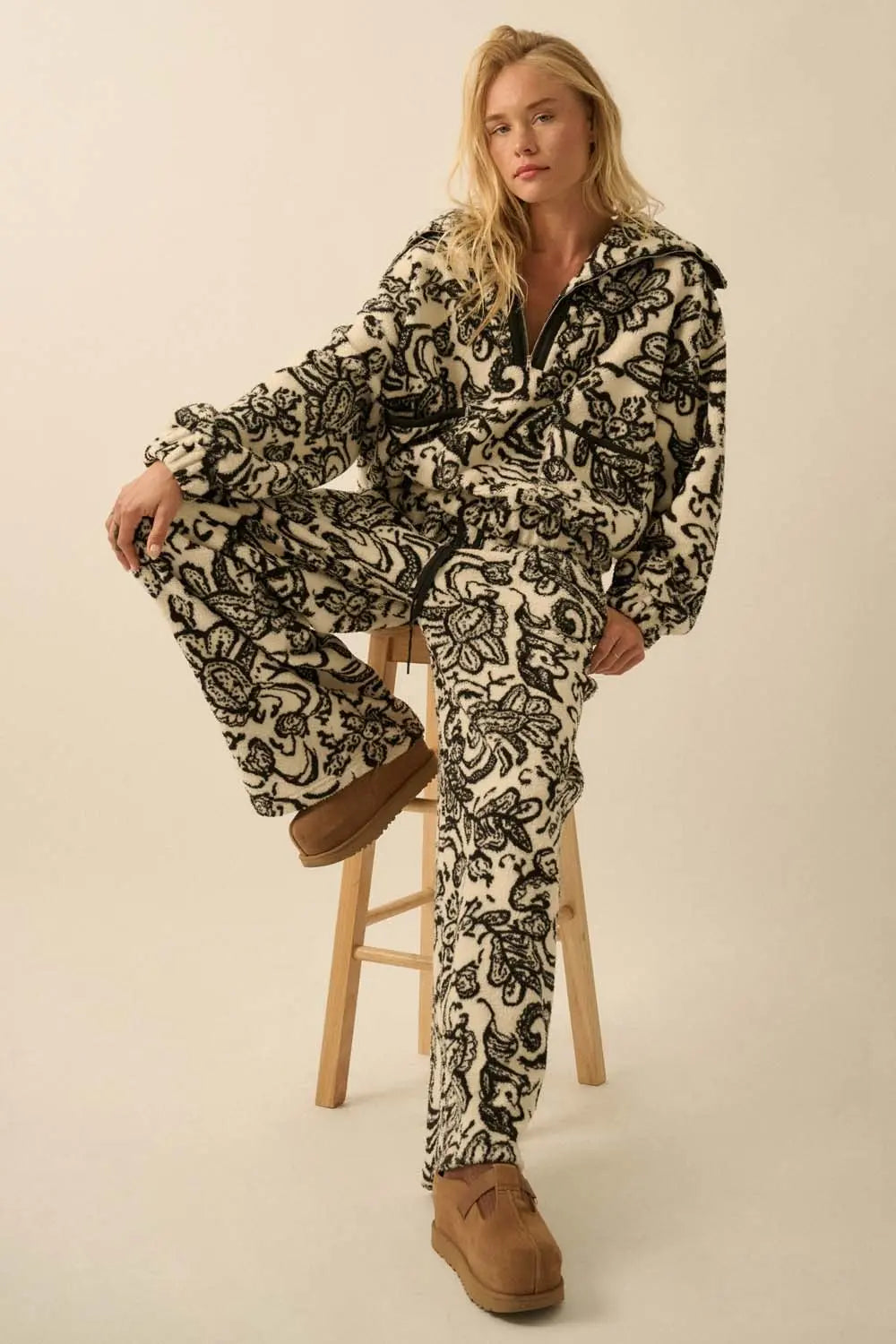 Neve Floral Fleece Jacket Promesa