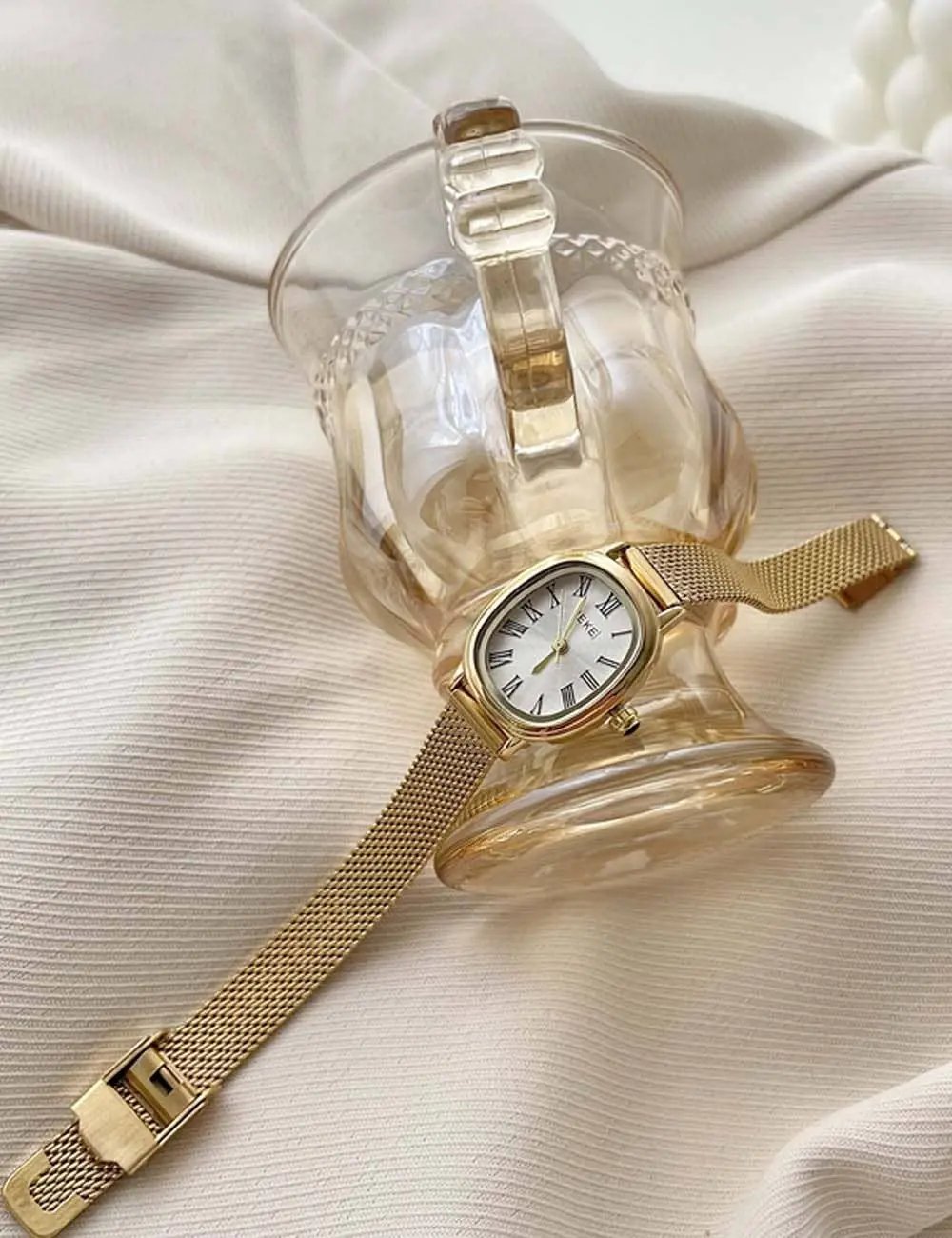 Vintage Oval Slim Strap Roman Numeral Gold Watch - Beloved Boutique