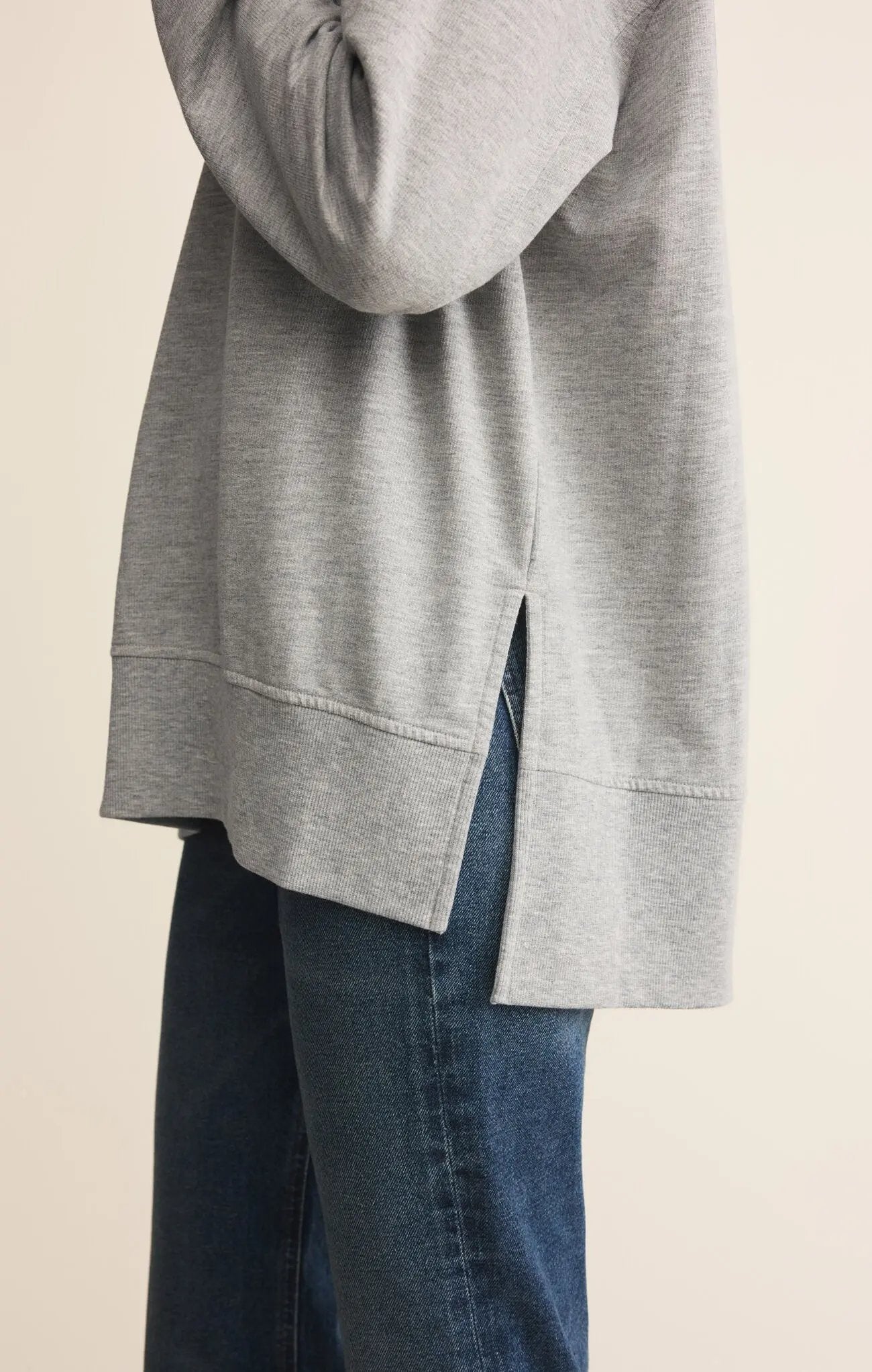 Weekender V Neck Top - Beloved Boutique