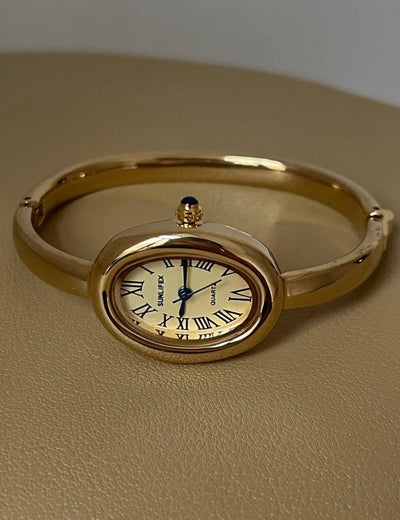 Trendy Oval Dial Gold Quartz Wrist Watch