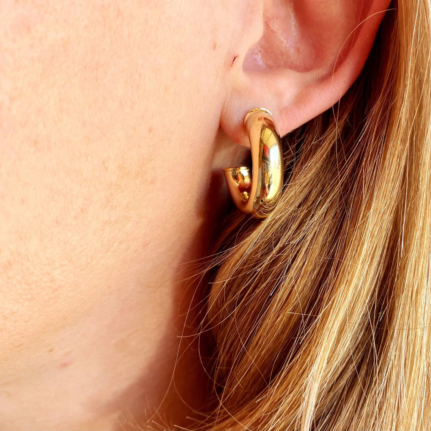 18k Gold Filled 25mm Chubby C-Hoop Earrings GoldFi