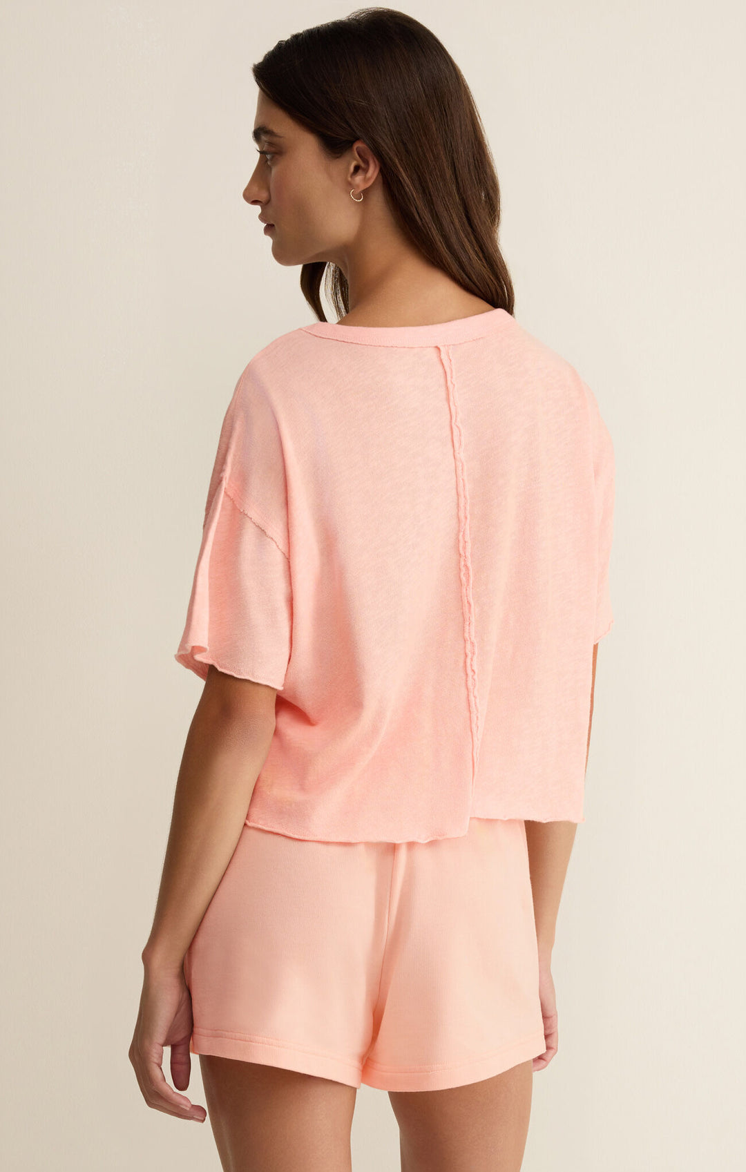 Everyday Pocket Tee - Beloved Boutique 