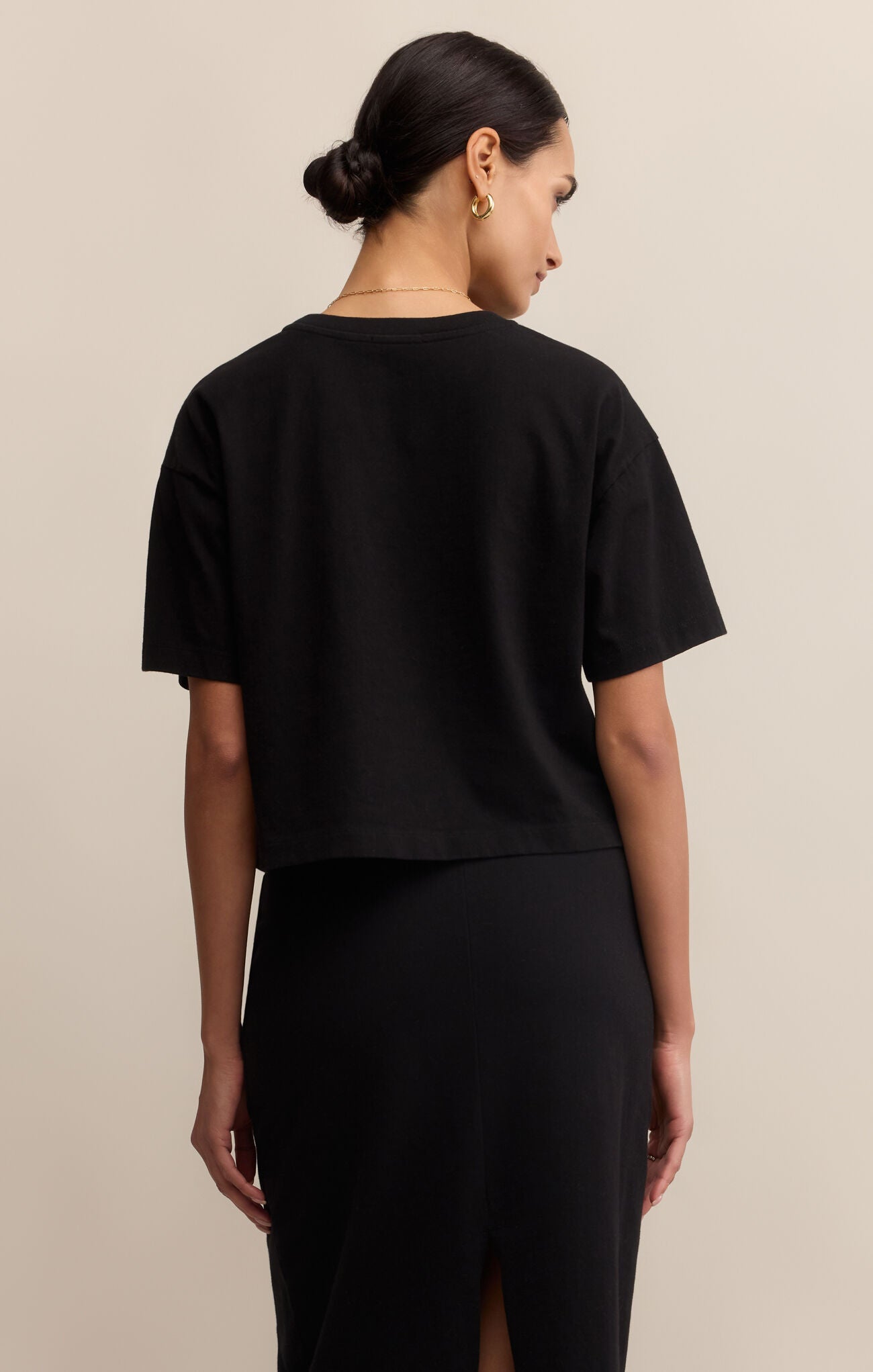 On The Go Tee - Beloved Boutique