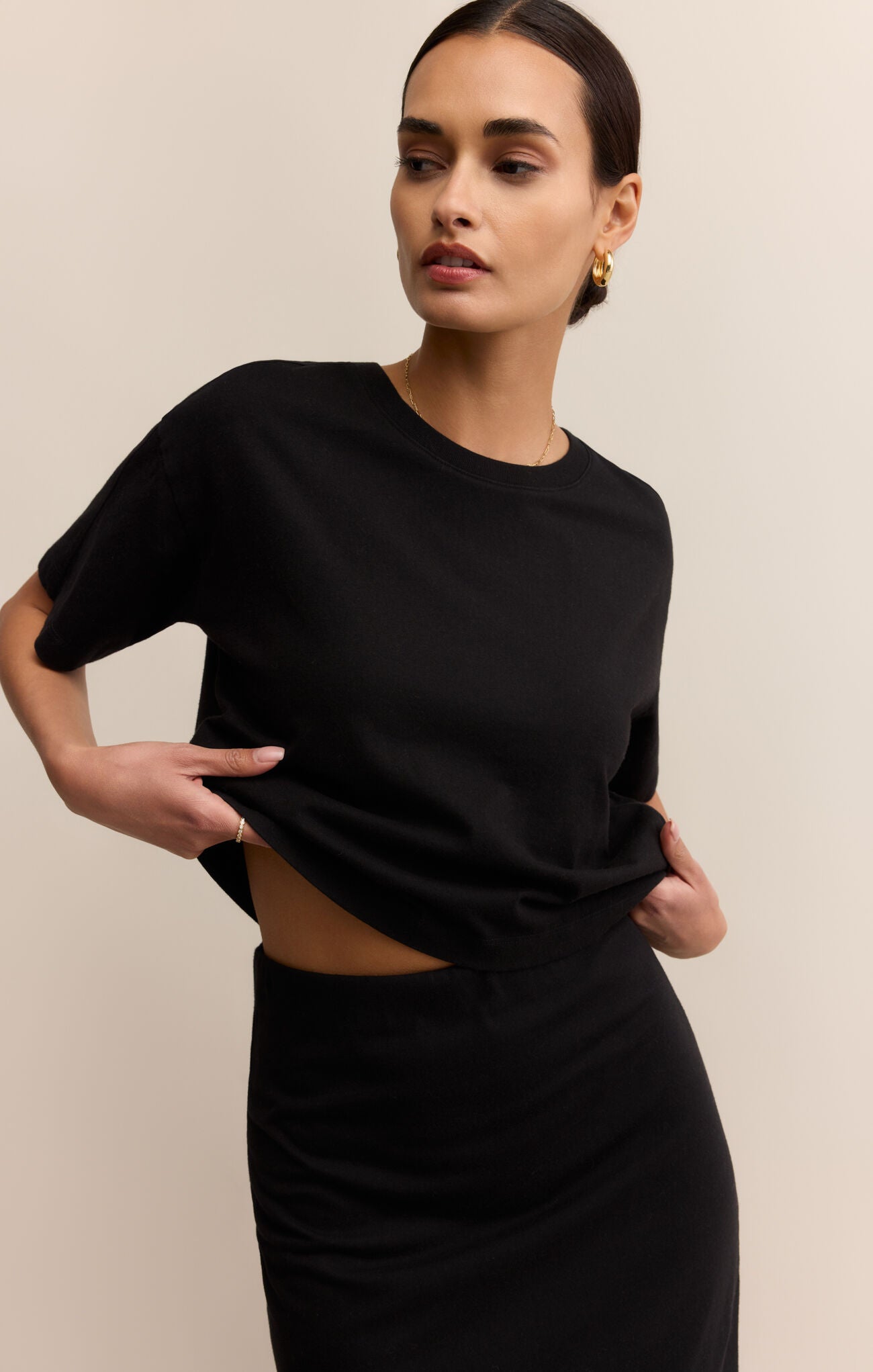 On The Go Tee - Beloved Boutique